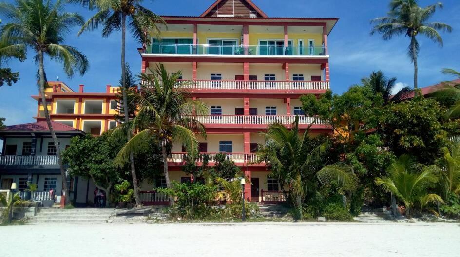 פנתאי צנאנג Melati Tanjong Beach Resort מראה חיצוני תמונה